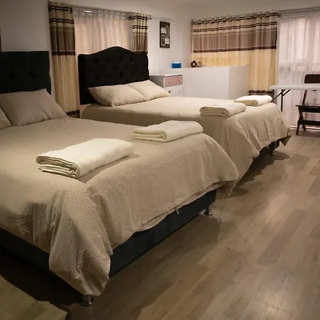 La Almudena Hogar Tranquilo Y Acogedor Apartment